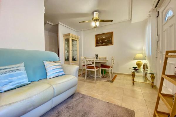 Chalet pareado en calle Luis de Góngora