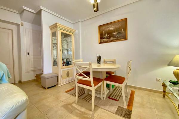 Chalet pareado en calle Luis de Góngora