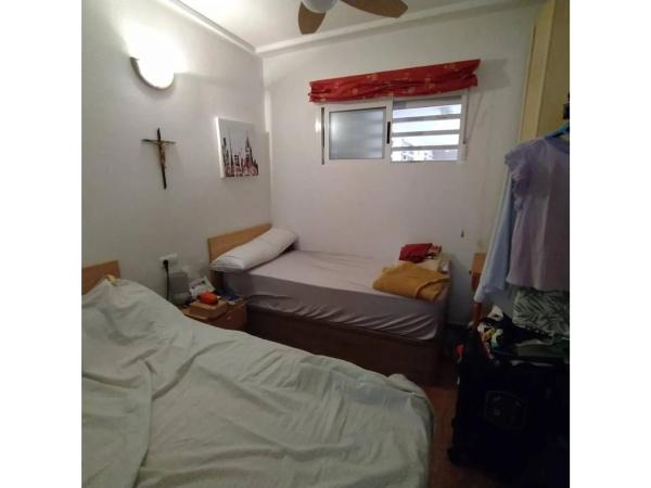 Piso en calle Caritas, 2