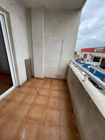 Piso en calle Caritas, 2