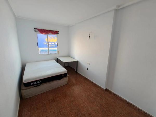 Piso en calle Caritas, 2