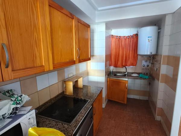 Piso en calle Caritas, 2