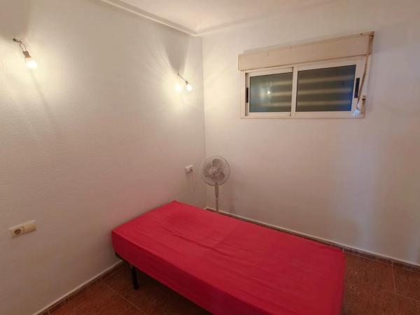 Piso en calle Caritas, 2