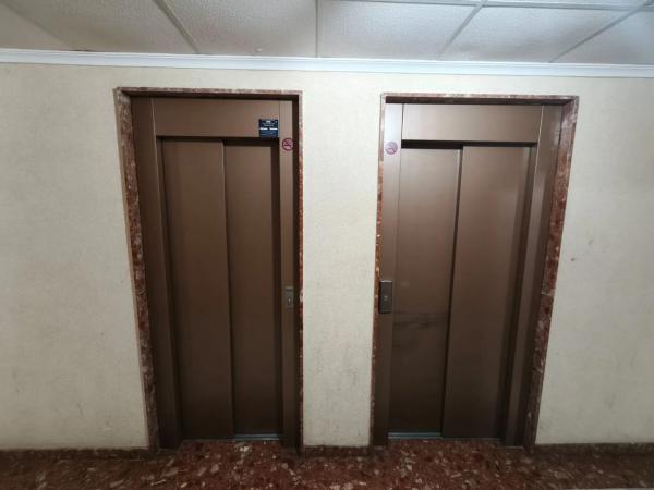 Piso en calle Caritas, 2