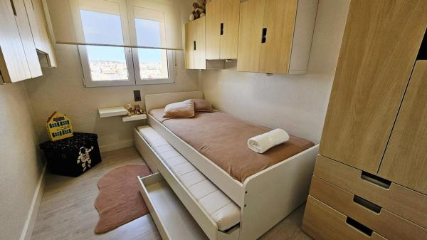 Piso en calle Marcelina, 88