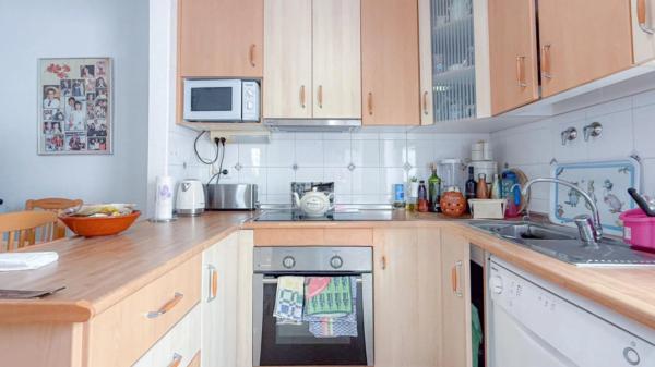 Chalet adosado en avenida de la Mancha, 194