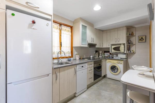 Casa independiente en calle Aquiles