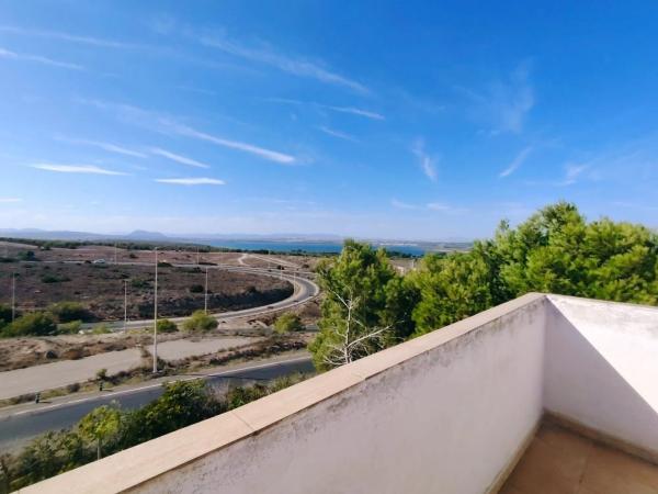 Ático en avenida Corinto