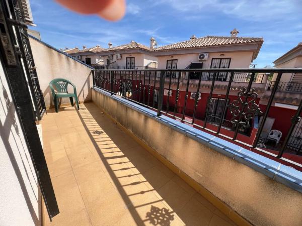 Chalet adosado en calle Gotzone Mora s/n