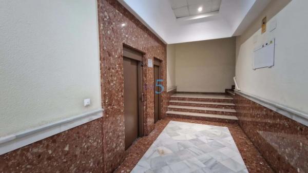 Piso en Barrio Parque Acuático - Sector 25