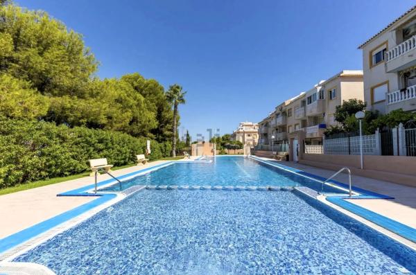 Ático en avenida Corinto, 14