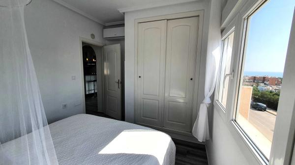 Ático en avenida Corinto, 14