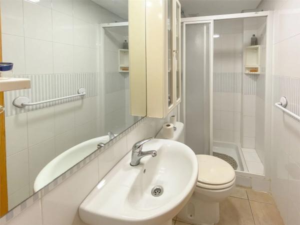 Chalet adosado en calle Talía