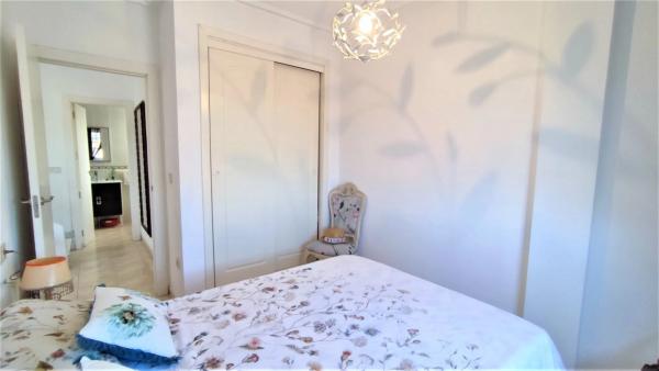 Dúplex en calle Itaca