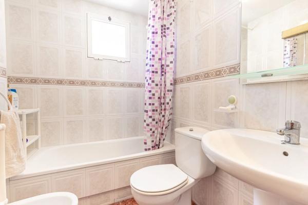 Piso en plaza de Europa, 2