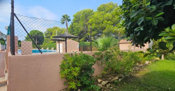 Piso en avenida Corinto