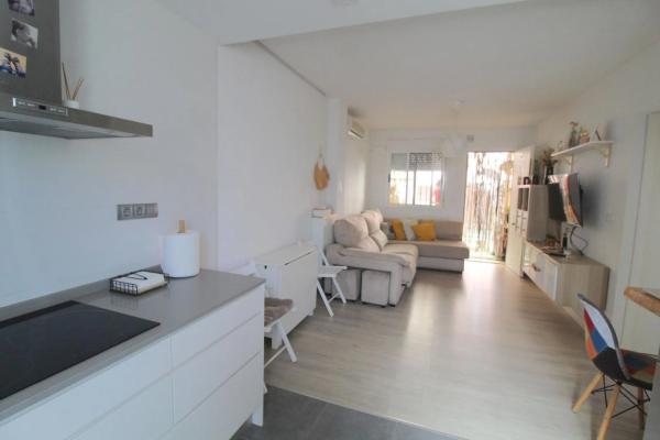 Piso en calle Maite Pagazaurtundua Ruiz, 36