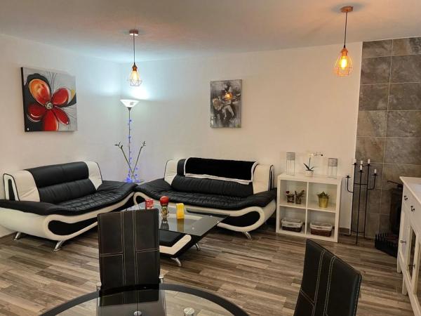 Chalet adosado en Residencial Baleares, Torrevieja, 3 Mz