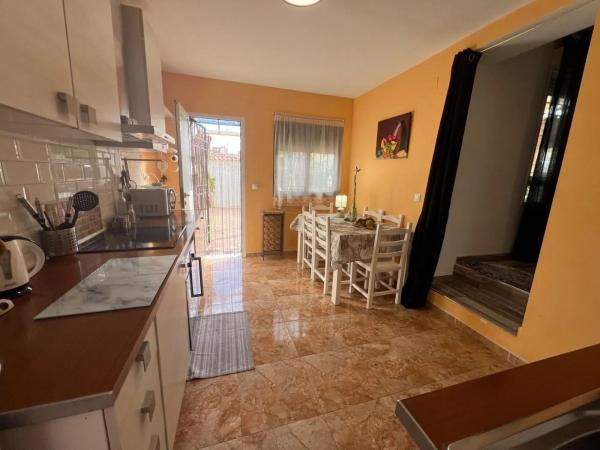 Chalet adosado en Residencial Baleares, Torrevieja, 3 Mz
