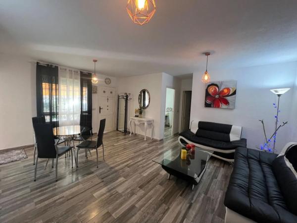 Chalet adosado en Residencial Baleares, Torrevieja, 3 Mz