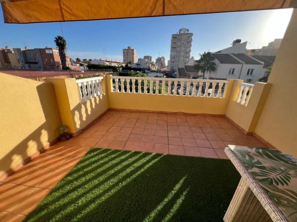Chalet adosado en Residencial Baleares, Torrevieja, 3 Mz