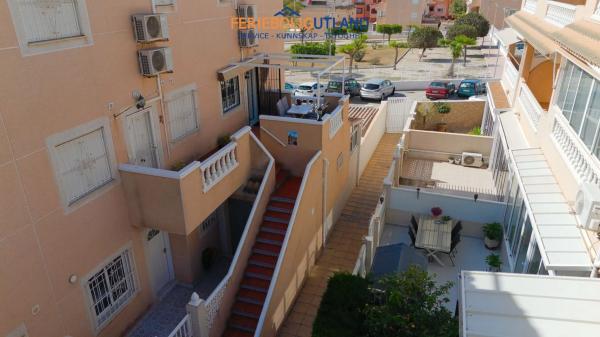 Chalet adosado en avenida de la Mancha, 62