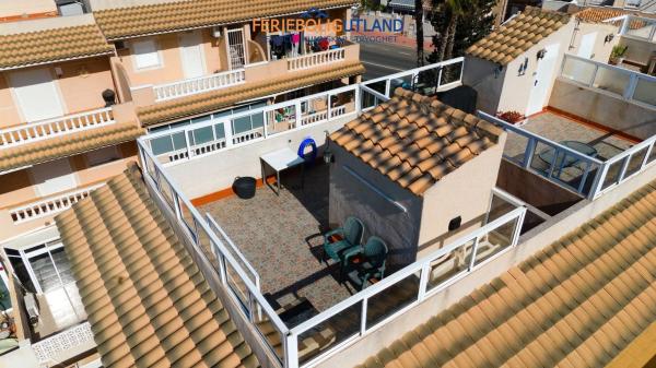 Chalet adosado en avenida de la Mancha, 62