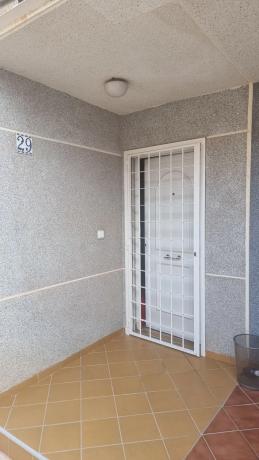 Chalet adosado en calle Talía, 6