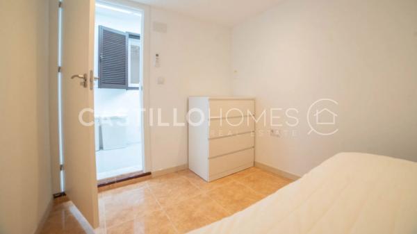 Chalet pareado en calle Argonauta, 48 b