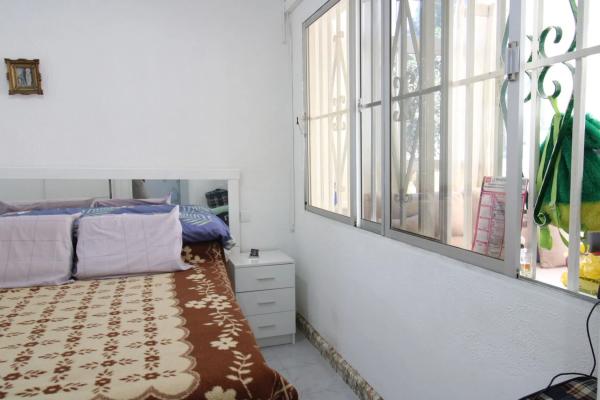 Chalet pareado en calle Marcelina