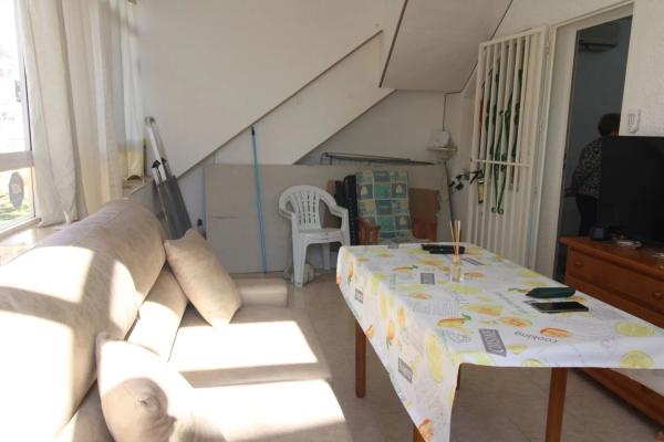 Chalet pareado en calle Marcelina