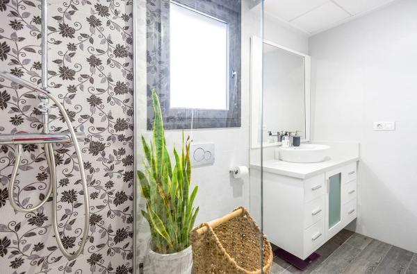 Casa independiente en calle Maria San Gil Noain