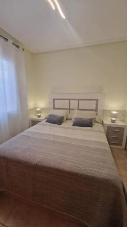 Chalet adosado en calle Talía, 33