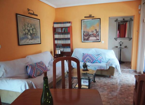 Casa independiente en calle Marcelina, 18