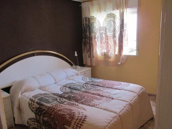 Casa independiente en calle Marcelina, 18