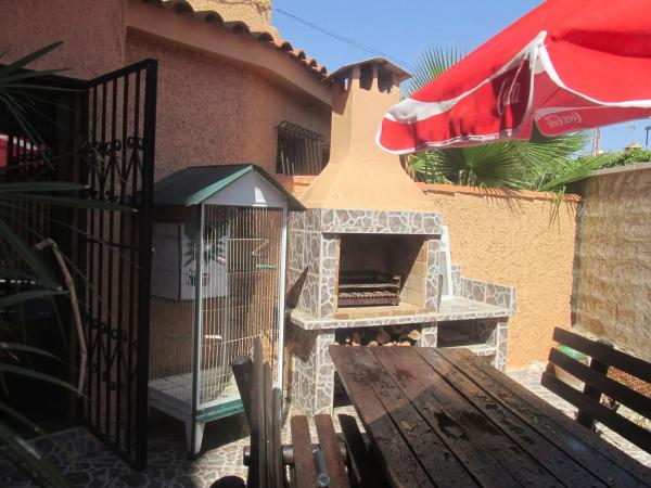 Casa independiente en calle Marcelina, 18