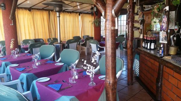 Casa independiente en calle Marcelina, 18