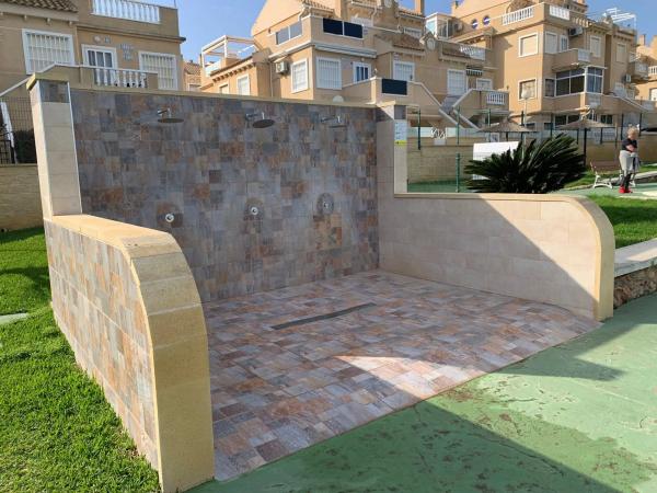 Chalet pareado en calle Perseo, 30