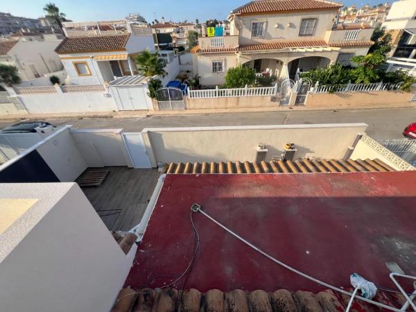 Chalet adosado en calle Forano, 30