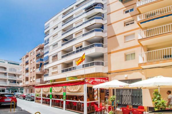 Piso en calle Dinamarca, 3