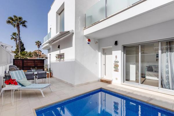 Casa independiente en calle Tomas Valcarcel