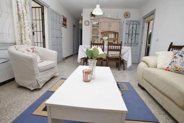 Casa independiente en calle Colibrí