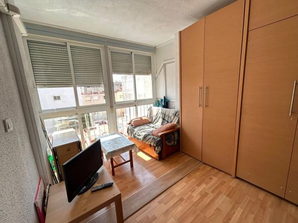 Estudio en calle Paralela Estocolmo