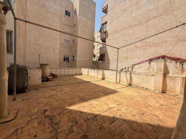 Chalet adosado en calle Noruega