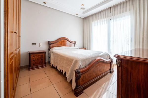 Chalet en Barrio Miramar - Torre del Moro