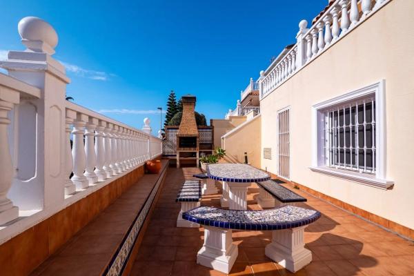 Chalet en Barrio Miramar - Torre del Moro