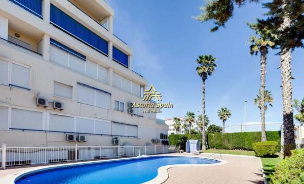 Estudio en calle Eneas, 1