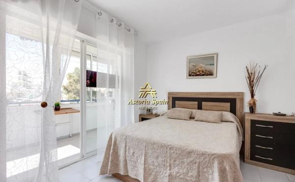 Estudio en calle Eneas, 1