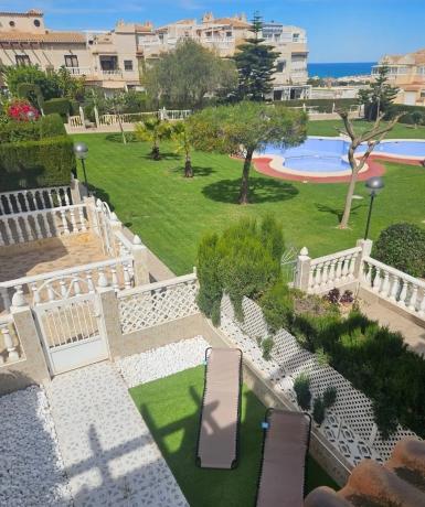 Chalet adosado en calle de Martin Luther King