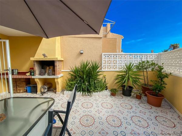 Chalet adosado en calle Nervión